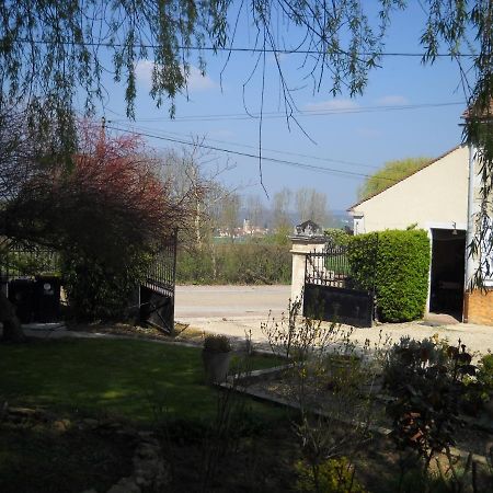 Relais Des Vignottes Bed & Breakfast Chevannes  Exterior photo