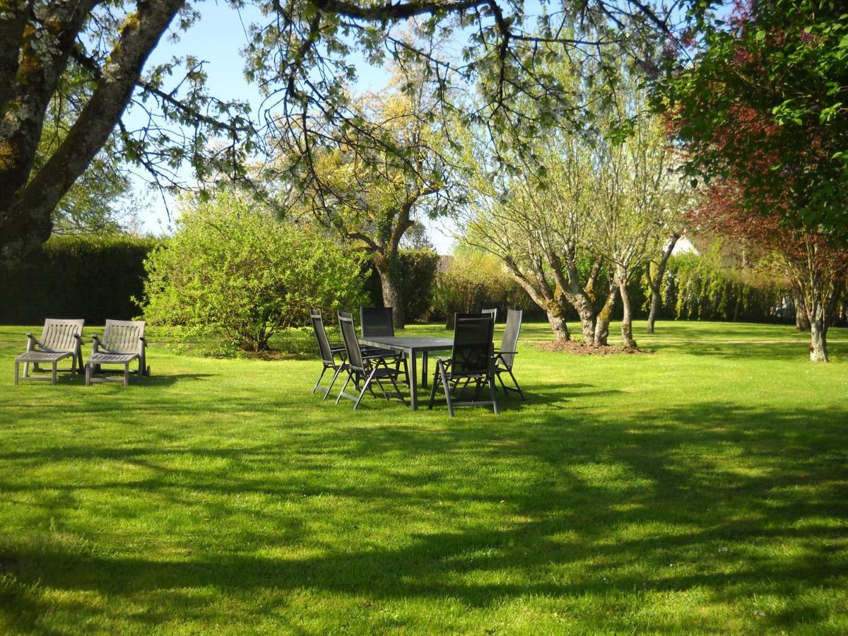 Relais Des Vignottes Bed & Breakfast Chevannes  Exterior photo