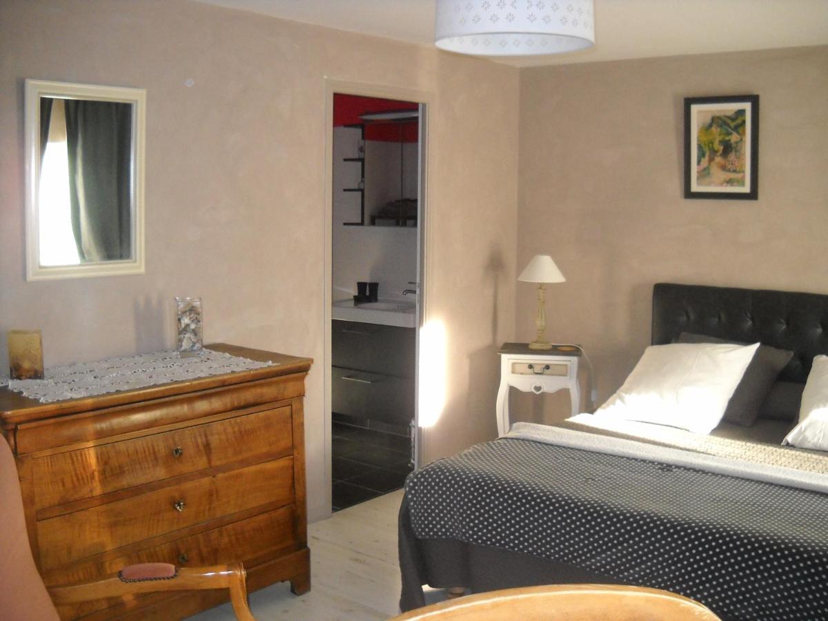 Relais Des Vignottes Bed & Breakfast Chevannes  Exterior photo