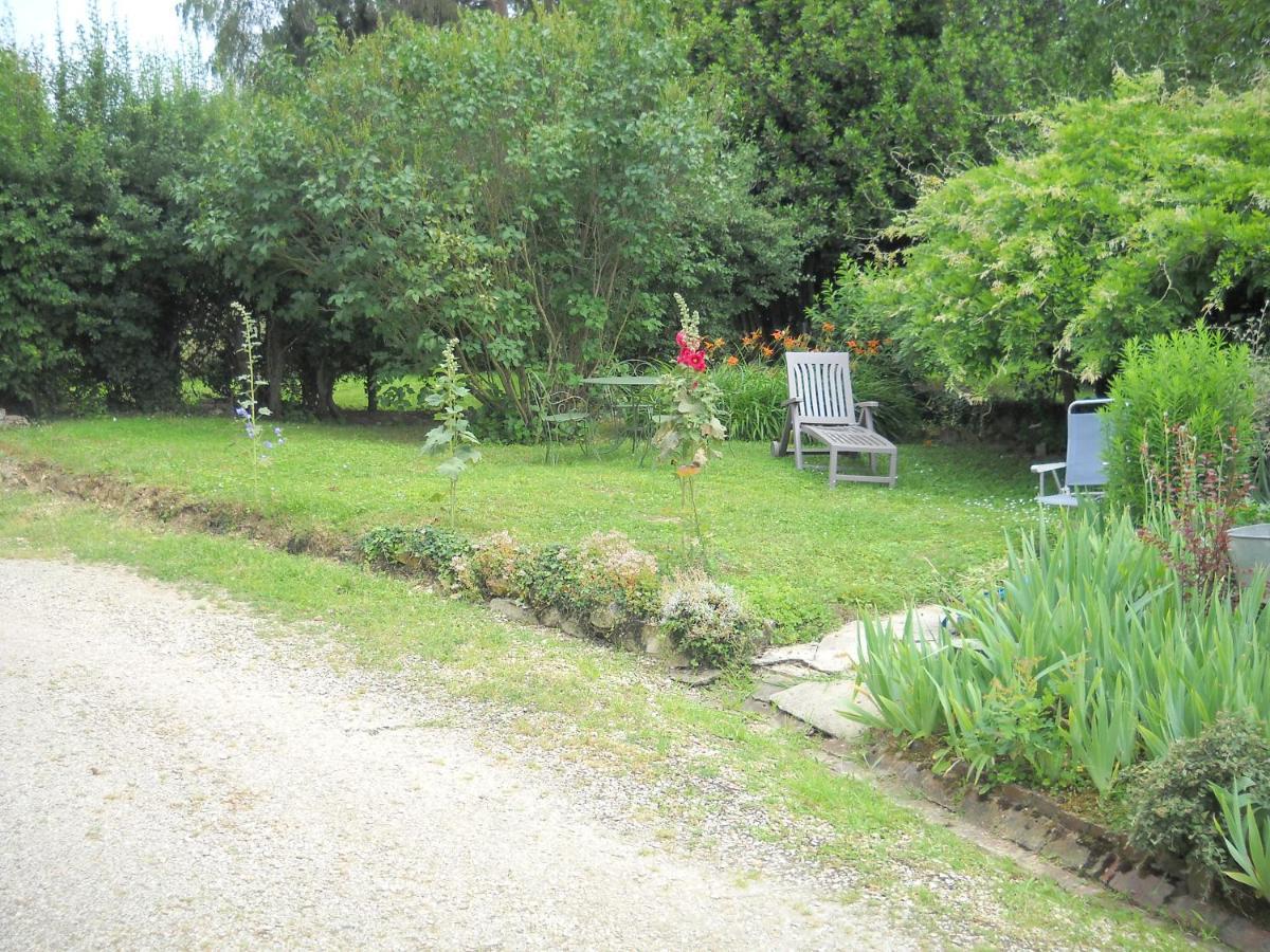 Relais Des Vignottes Bed & Breakfast Chevannes  Exterior photo