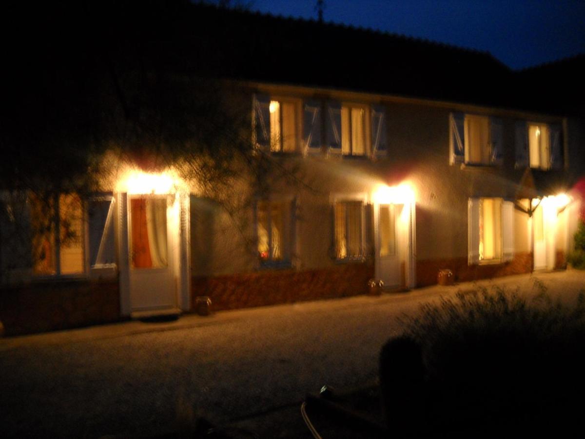 Relais Des Vignottes Bed & Breakfast Chevannes  Exterior photo
