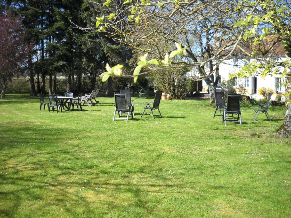 Relais Des Vignottes Bed & Breakfast Chevannes  Exterior photo
