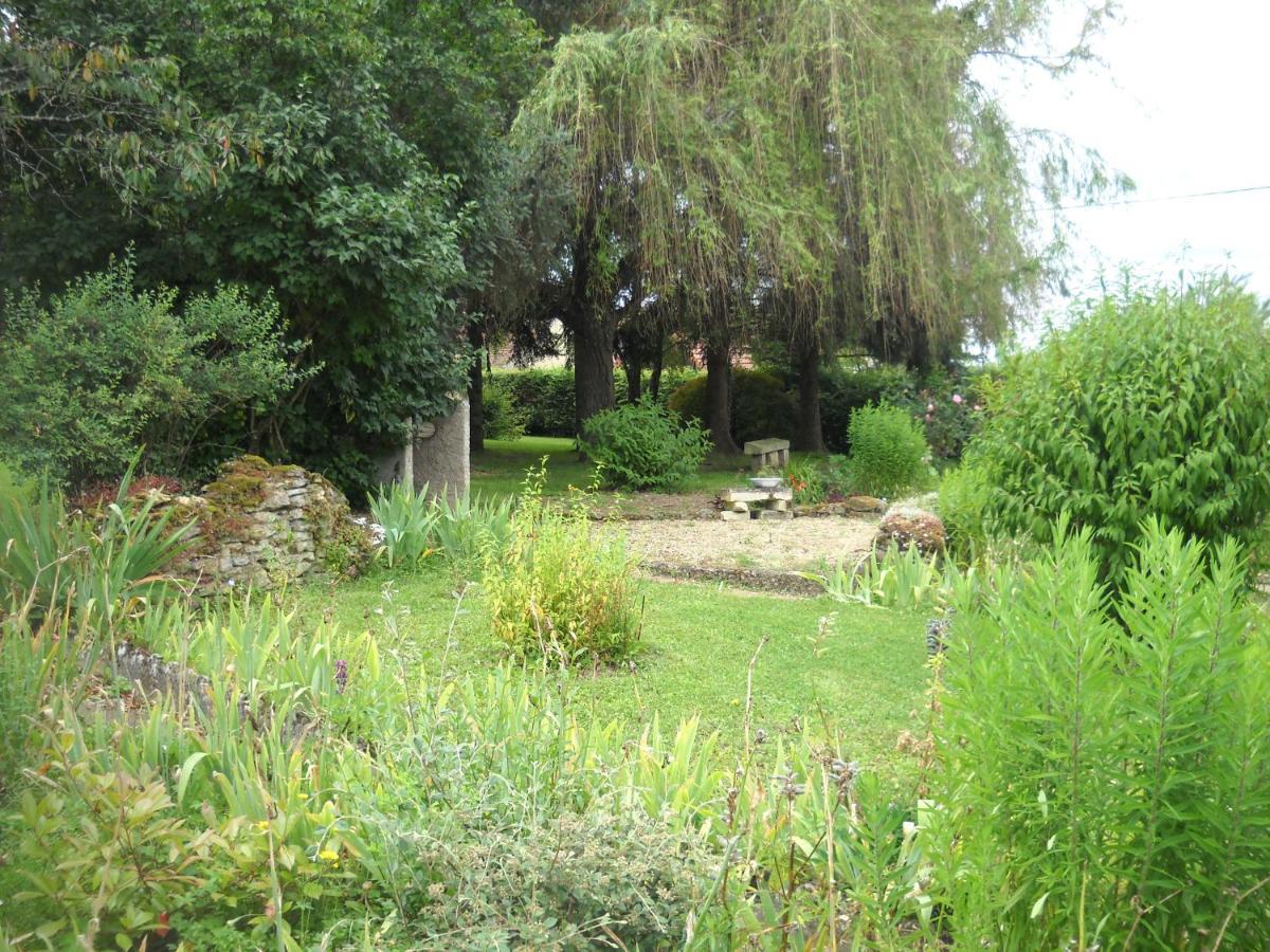 Relais Des Vignottes Bed & Breakfast Chevannes  Exterior photo